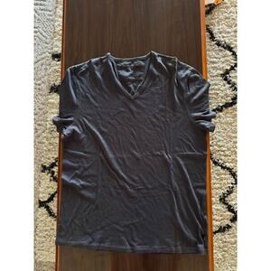 John Varvatos Men’s V Neck Shirt Size XL